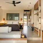 Mast Luxury Residences Apartment Gargalianoi