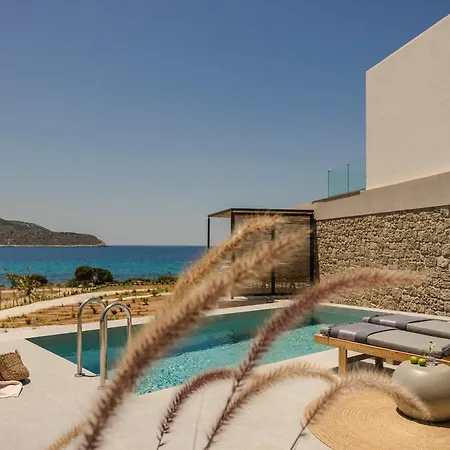 Mast Luxury Residences Apartment Gargalianoi