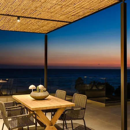 Mast Luxury Residences Apartment Gargalianoi