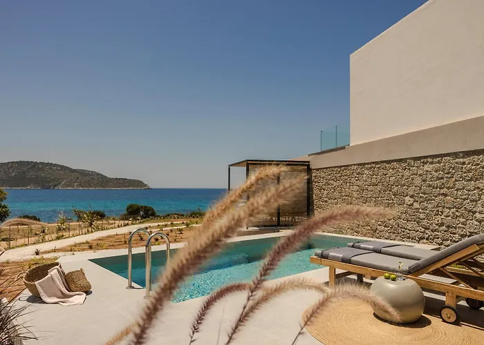 Mast Luxury Residences Apartment Gargalianoi