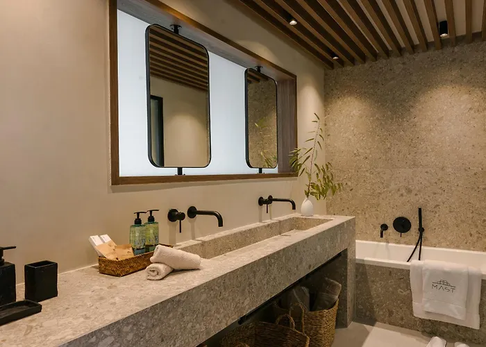 Apartment Mast Luxury Residences