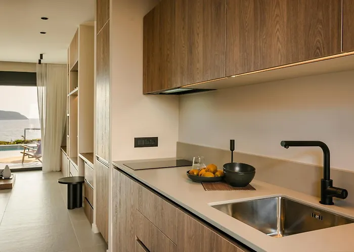 Mast Luxury Residences Apartment Gargalianoi